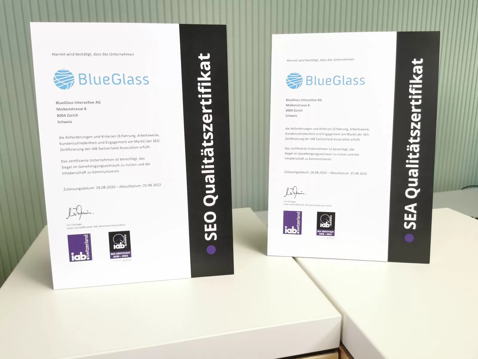 IAB-Zertifikate für SEO und SEA von BlueGlass Interactive